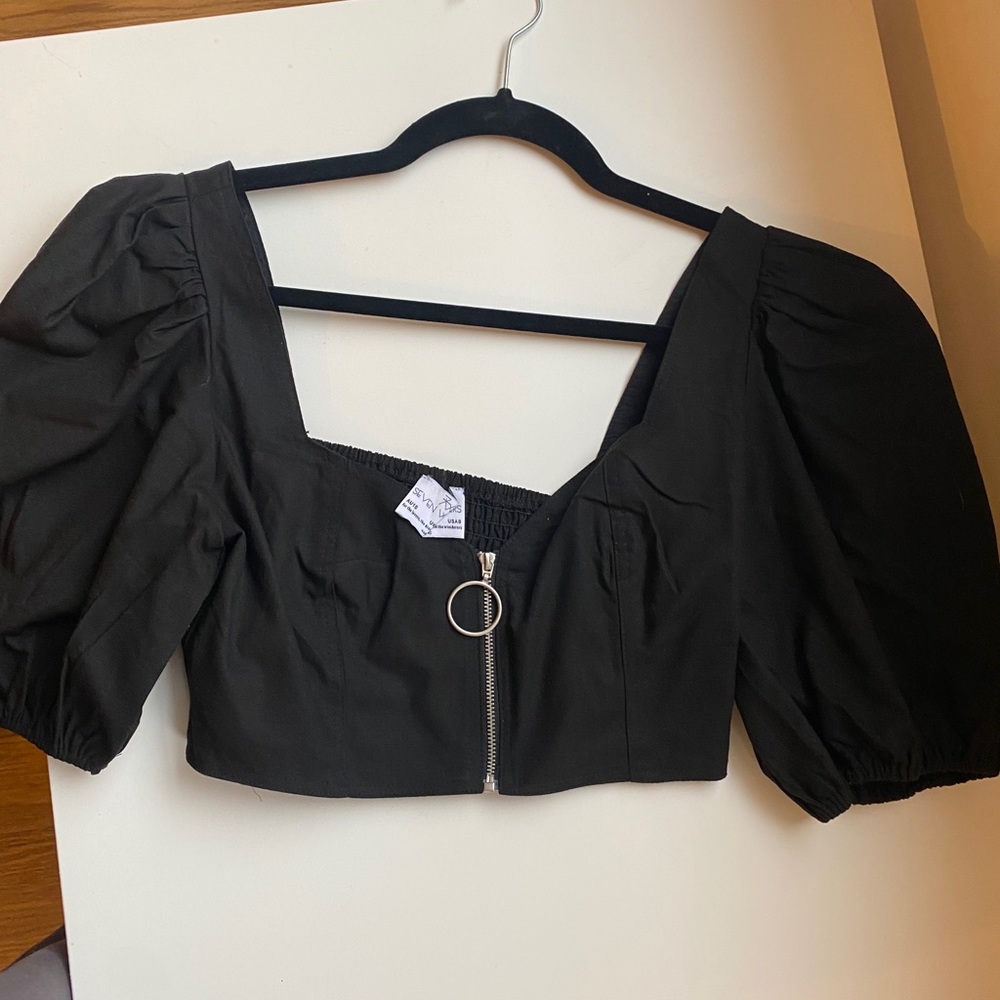 Puffy Sleeve Crop Top